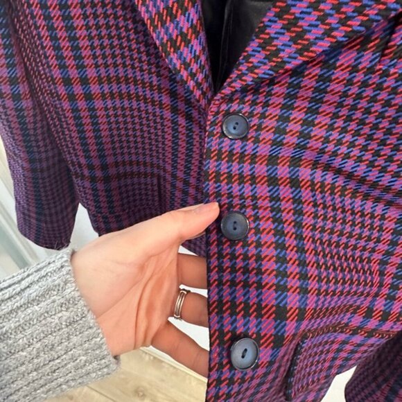 LIKE NEW- VINTAGE NINA RICCI WOMANS 100% WOOL BLAZER - Size large - Picture 3 of 9